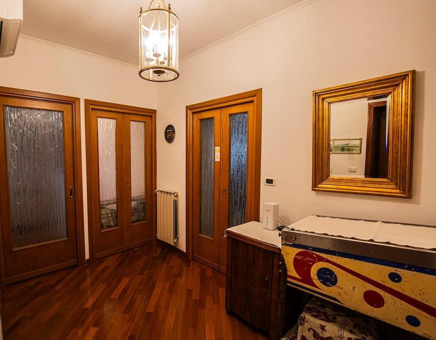 Dimora Al Colosseo, 2 Bedrooms โรม ภายนอก รูปภาพ